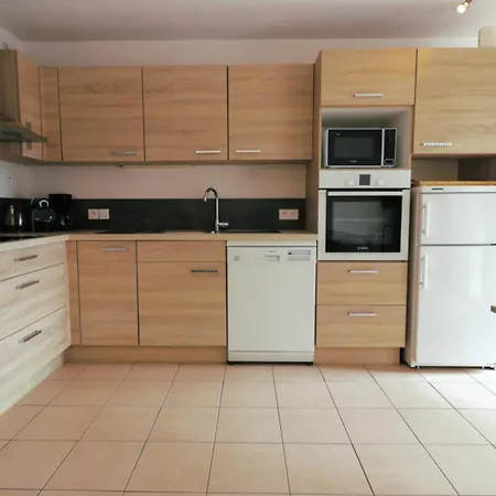 Comelya, Climatisation, Terrasse, Piscine, Tennis Hébergement de vacances
